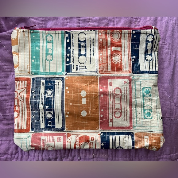 Zipper Pouch - Reusable Shopping Bag Upcycled! - Picture 1 of 13